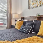 Walk To Braves, King Bed, Mercedes Benz Stadium